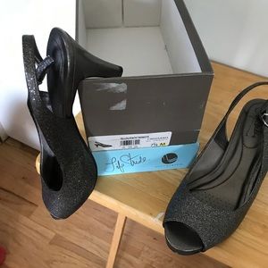 Life stride heels